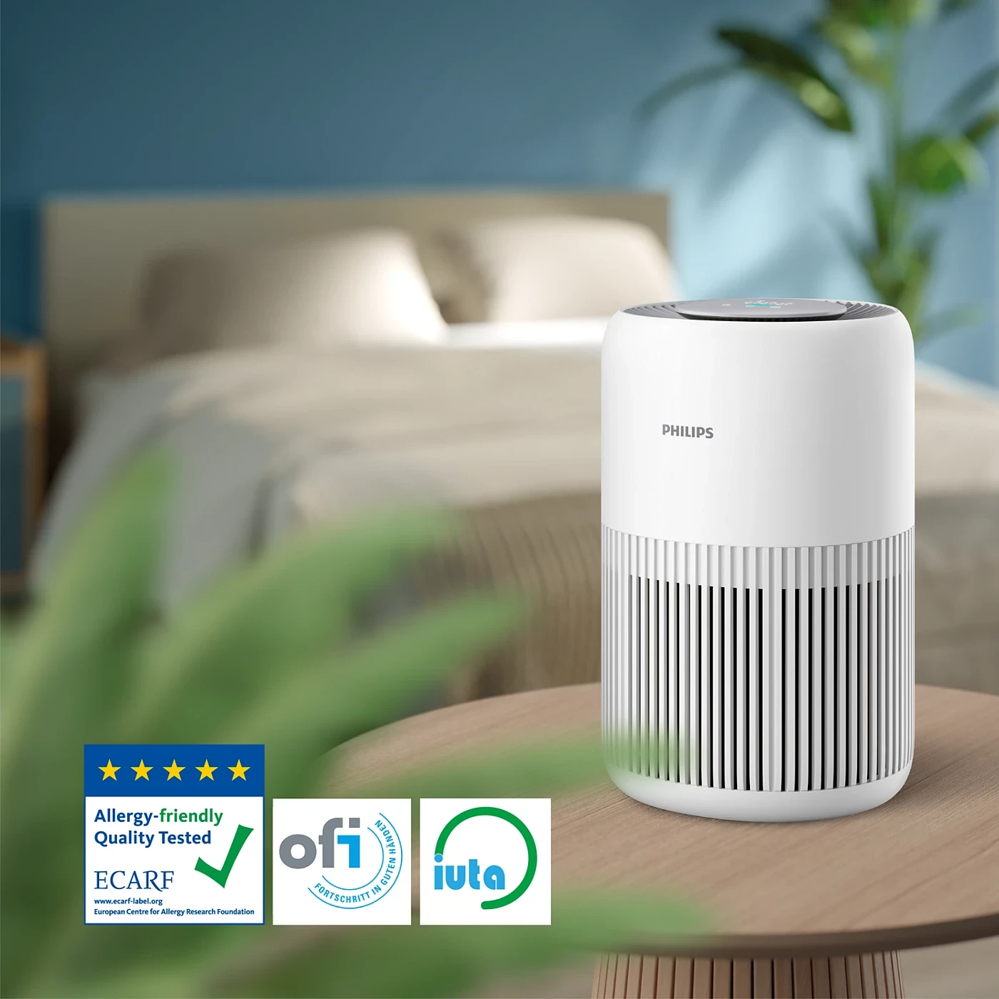 Philips AC0920/60 in a bedroom
