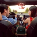 philips-gopure-car-air-purifier-in-car-usage
