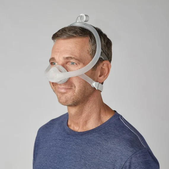 philips-dreamwear-nasal-mask-worn