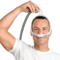 resmed-airfit-p30i-mask-std-wearing-man